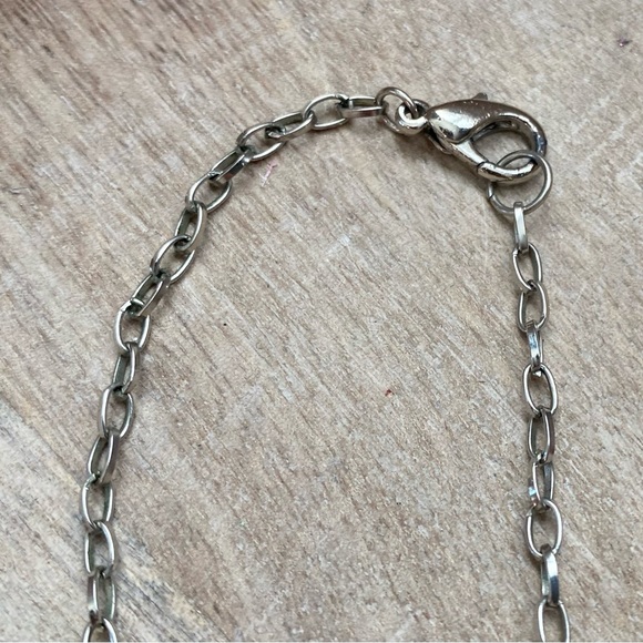 Cookie Lee Set of 3 women’s DISCONTINUED Necklaces. All in excellent condition! - Picture 10 of 12